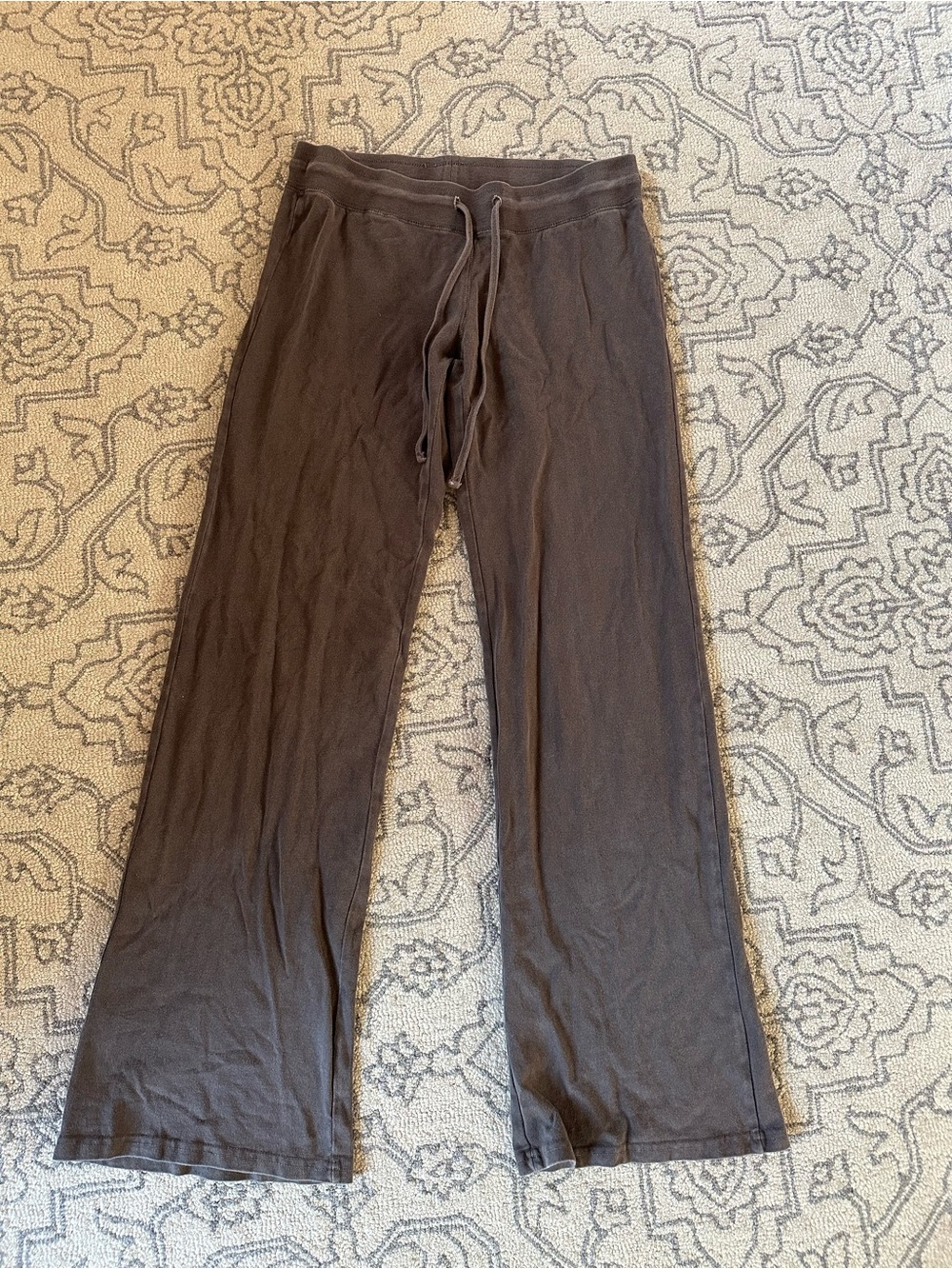 Brandy Melville Drawstring Lounge Pants in Dark Brown